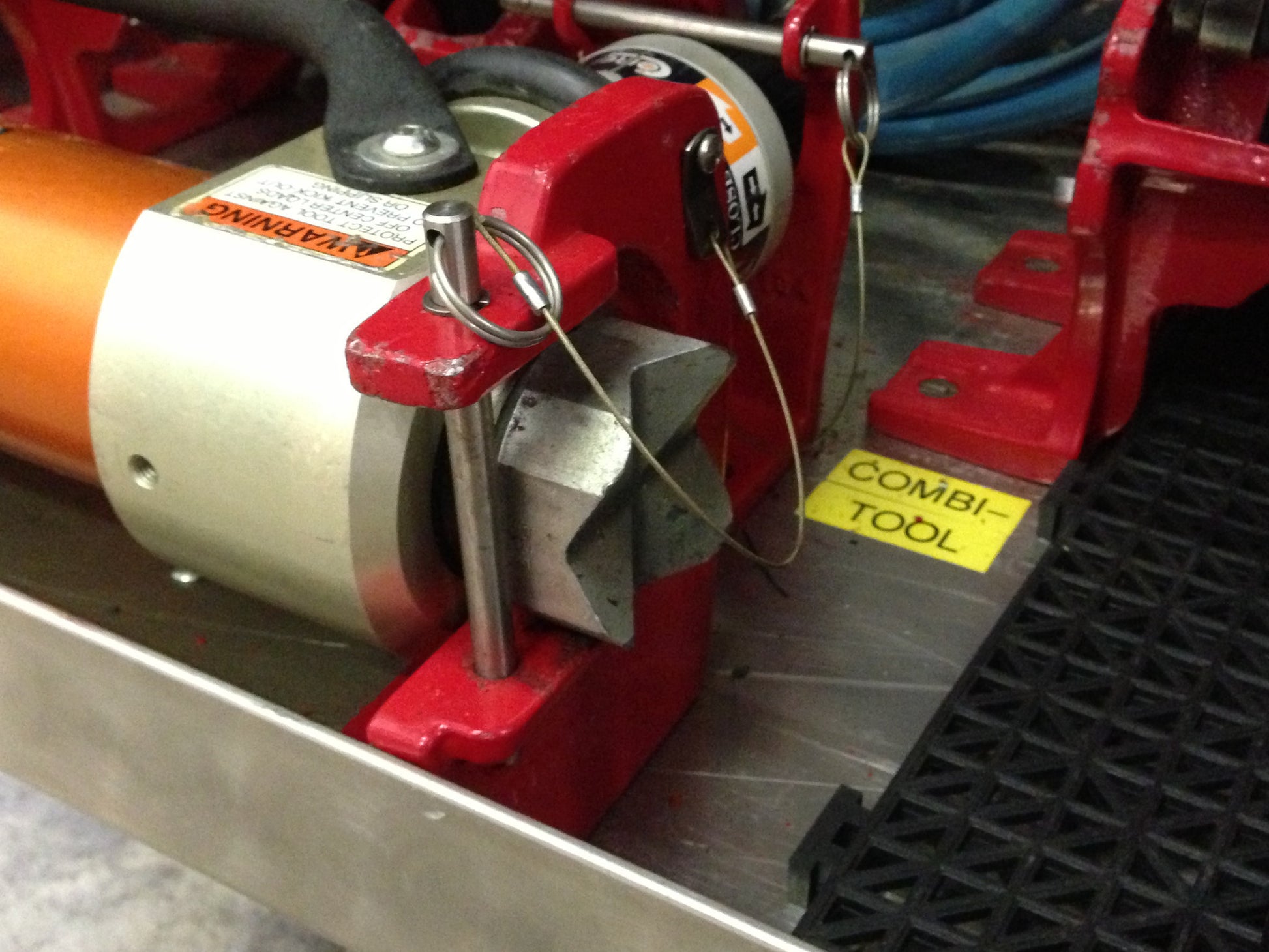 Holmatro Ram Mount